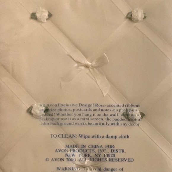 AVON Vintage Collection Memo Board - Picture 4 of 4